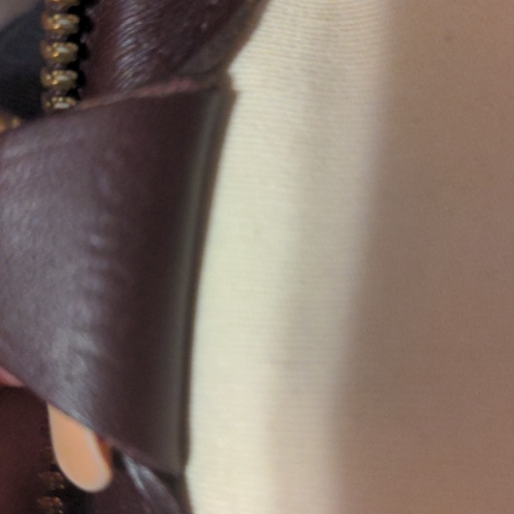 Louis Vuitton Josephine cherry lin - Picture 7 of 7